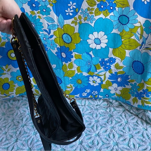 Vintage purse Victorian coffin style purse quilted black leather goth dark - Picture 3 of 14